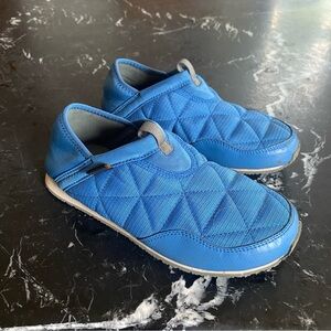 Teva Big Kids' ReEmber Quilted Shoe, Blue Size US 4 , EU36 worn once inside only